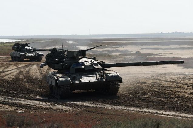 На юге Украины ВСУ провели танковые учения