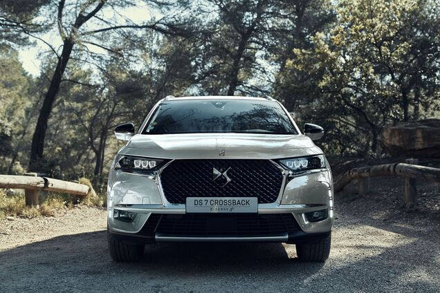 В Украине 'прописался' гибридный кроссовер DS 7 Crossback