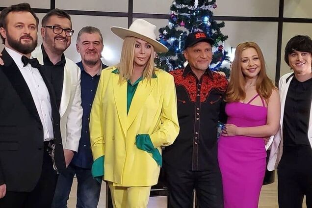 Украинские звезды исполнили известную колядку