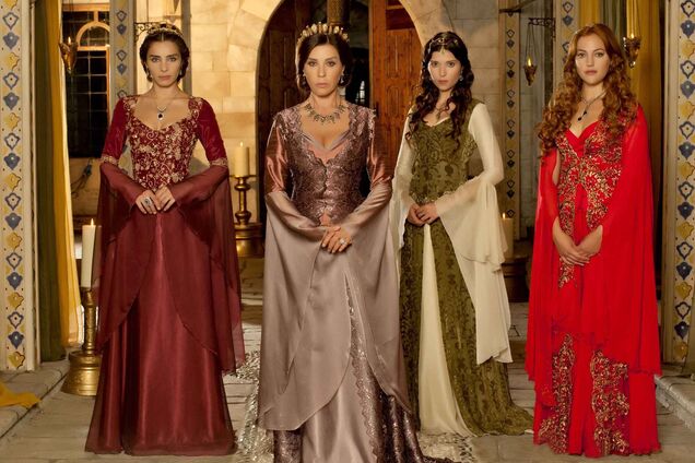 Звезды сериала 'Великолепный век' кардинально изменились за 10 лет