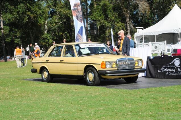 В сети показали 'живой' Mercedes W123 с пробегом 1,8 млн км