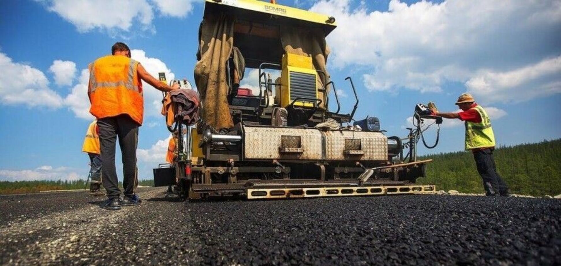 Опитування показало, що українці вважають 'Велике будівництво' найпозитивнішою подією року