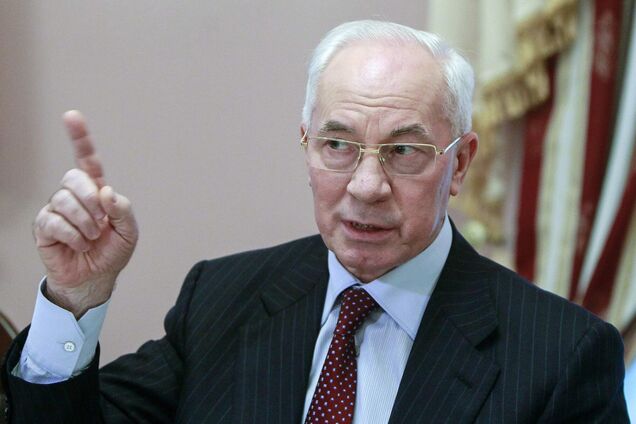 Cуд скасував санкції проти Азарова