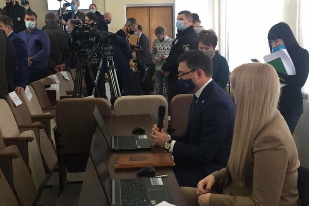 Депутати від ОПЗЖ у Маріуполі зчинили бійку через доступ до фінансових потоків, – політолог