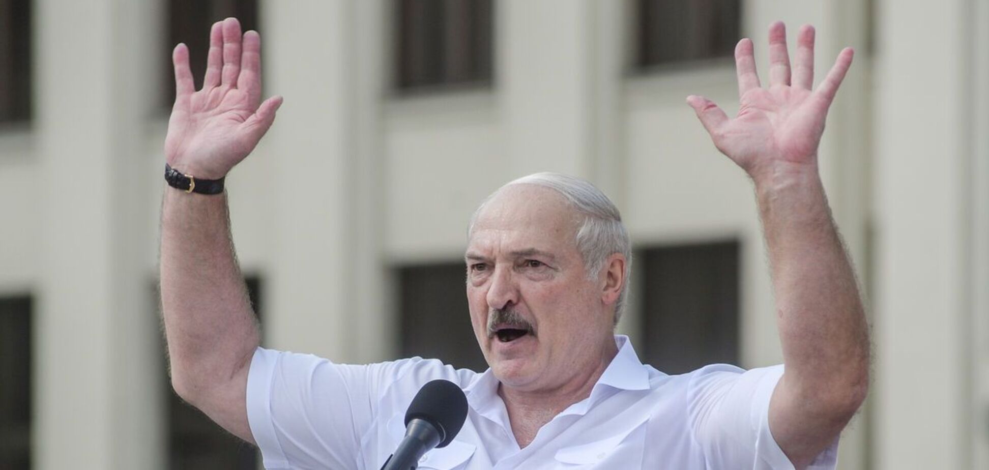 Білорусь запланувала купити російську вакцину від COVID-19, але Лукашенко відмовився робити щеплення