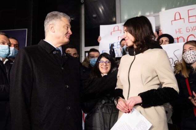 Порошенко про річницю побиття Тетяни Чорновол: поплічники Януковича повернулись до влади