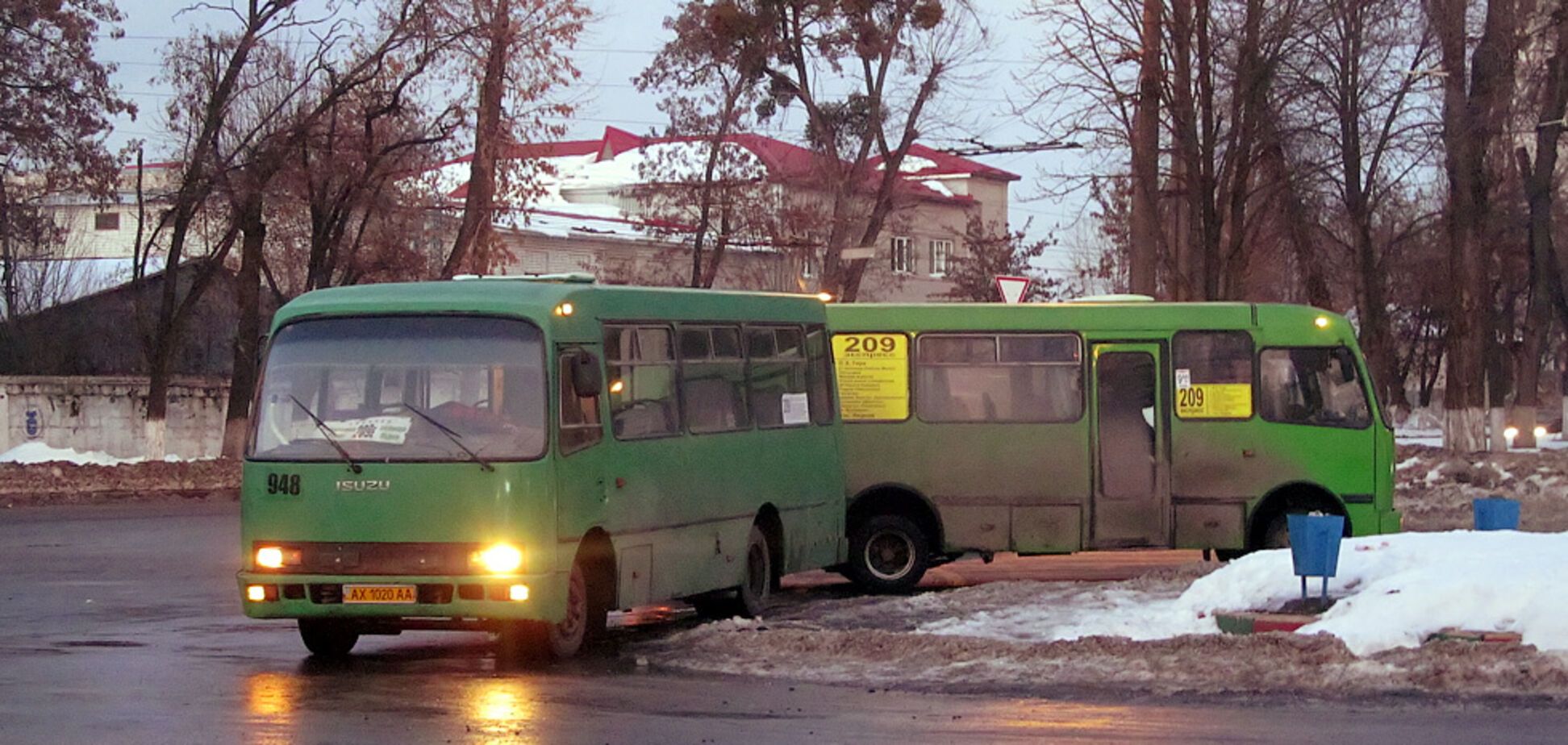 В Харькове больного дедушку пытались силой 'выкинуть' из маршрутки