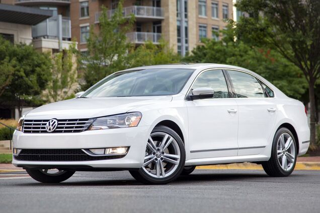 Названы особенности и цены на дизельные VW Passat из США
