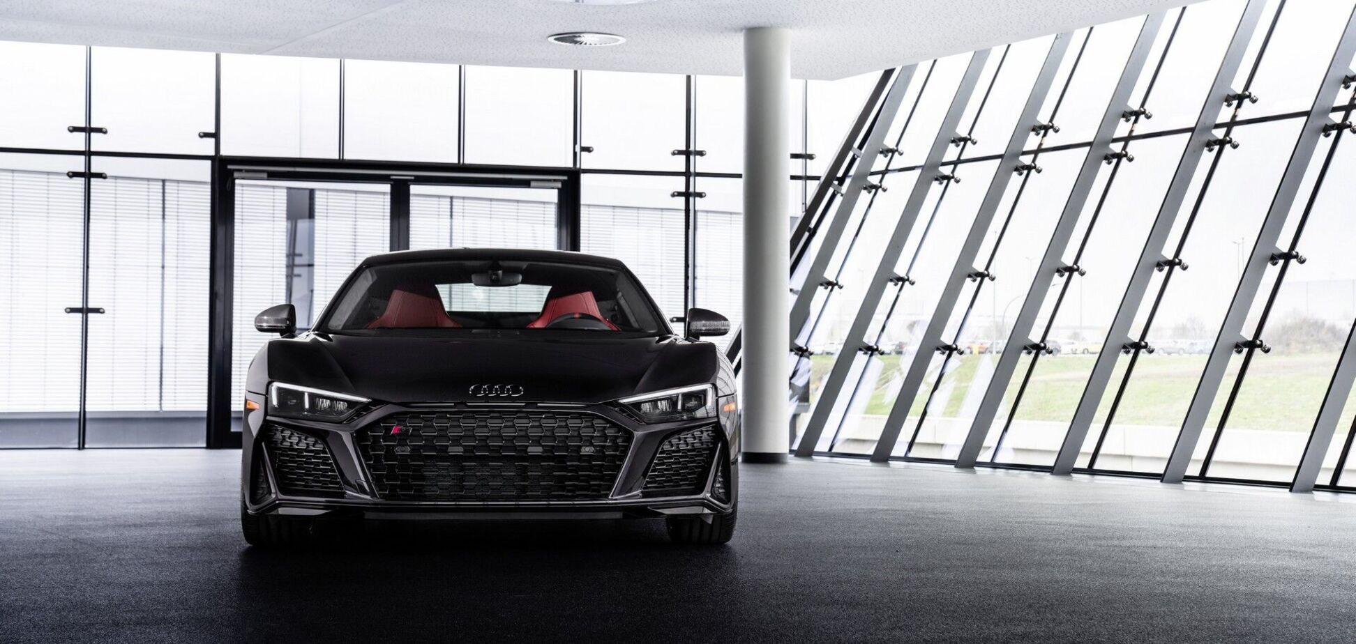 Audi представила спорткар под названием 'Пантера'