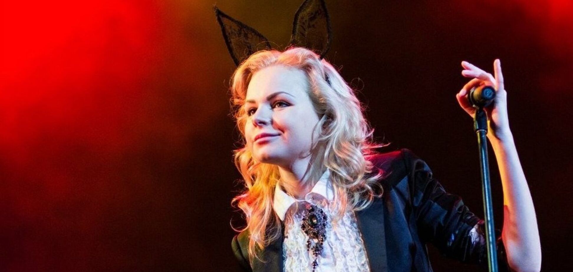 Экс-вокалистка группы 'Ленинград' Вокс заявила о сексуальных домогательствах известного режиссера