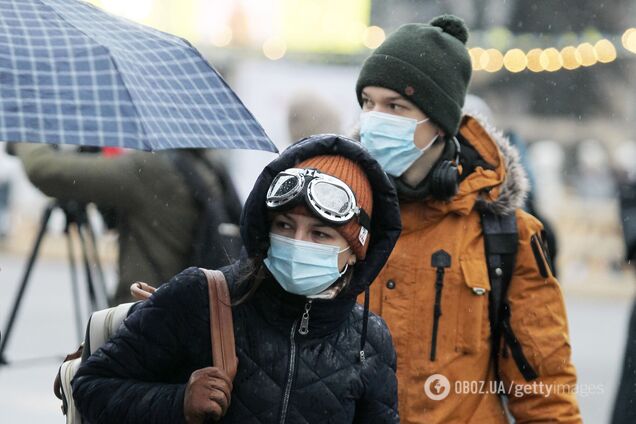 В Украине за сутки COVID-19 заболели сотни детей и медиков
