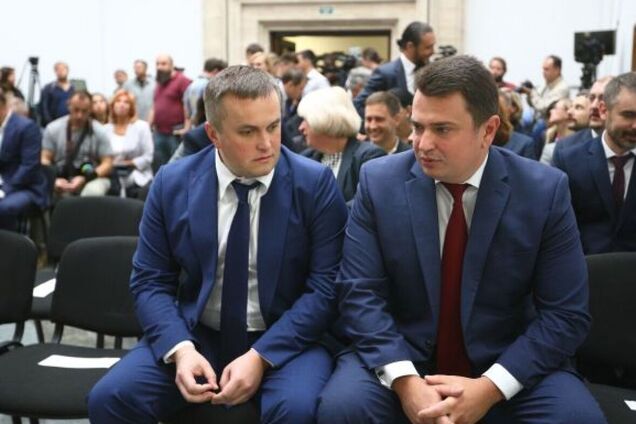 Печерский суд забрал у НАБУ дело о взятке Сытнику и Холодницкому