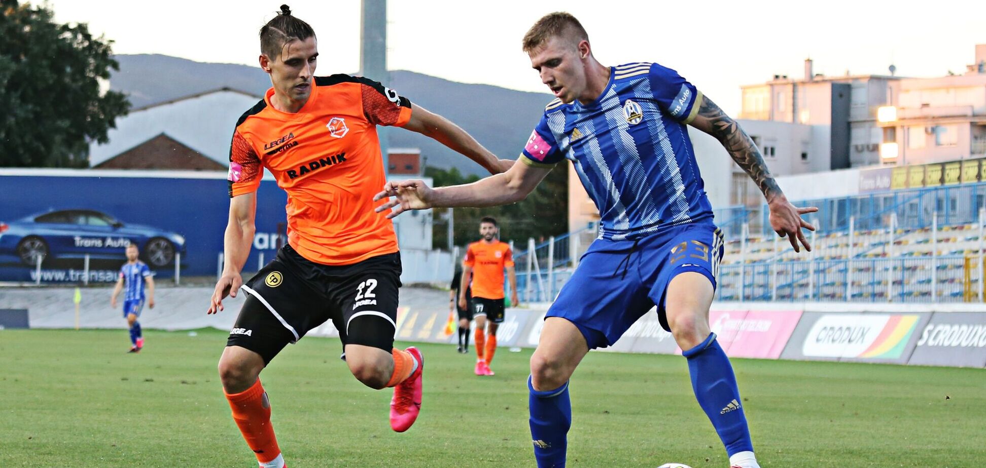 Кристиан Якич (справа) в составе 'Локомотивы'