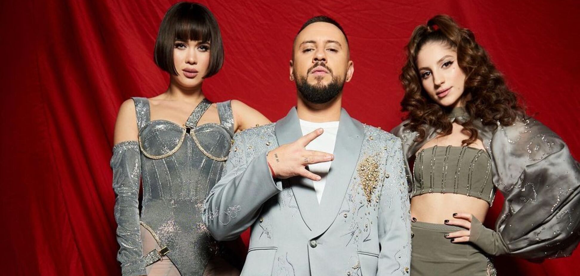 MONATIK со своими подопечными