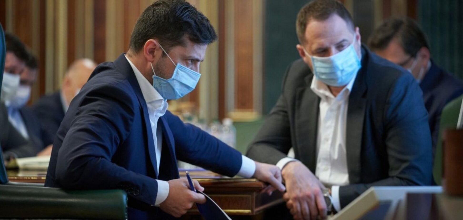 У Ермака в пять раз больше советников, чем у Зеленского