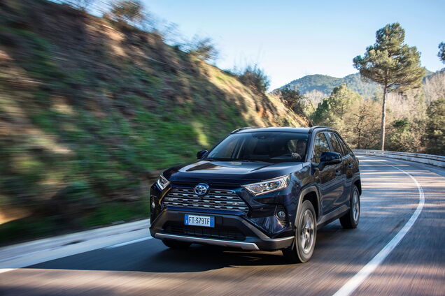 Стали известны самые популярные автомобили в Украине в 2020 году