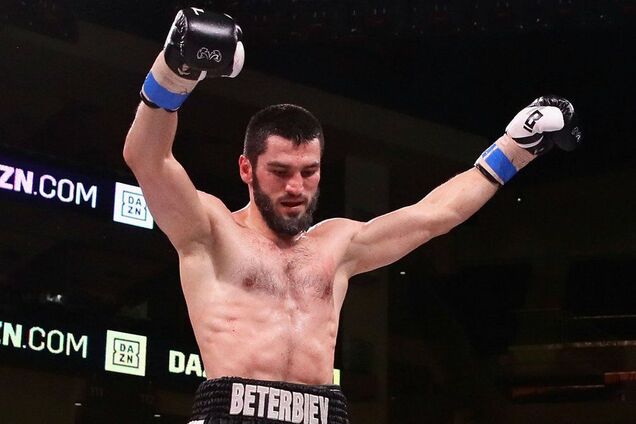 Артур Бетербієв