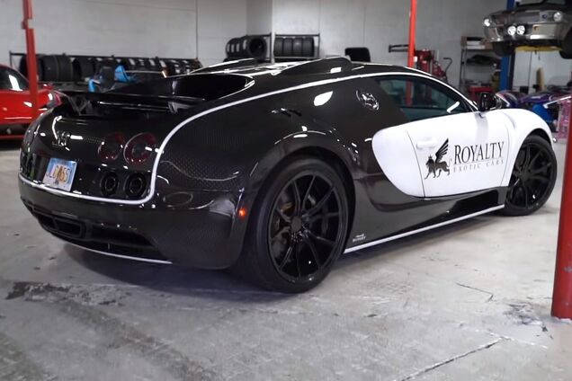 Автовласник показав, як виглядає заміна моторної оливи за $21 000