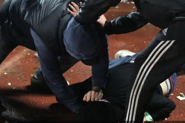 Під Одесою вісім людей побилися через пляшку пива (ілюстрація)