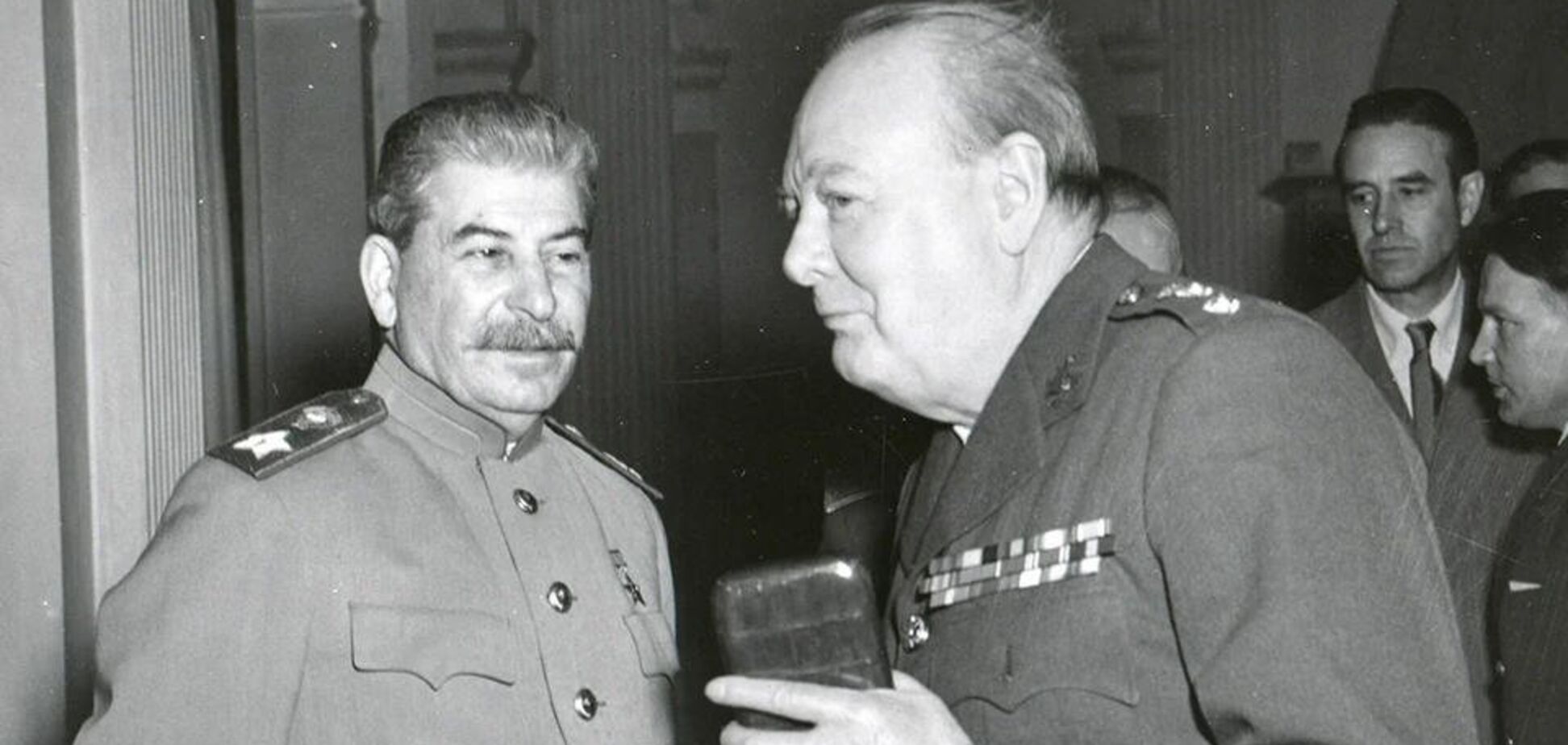 За что Сталин ненавидел Черчилля