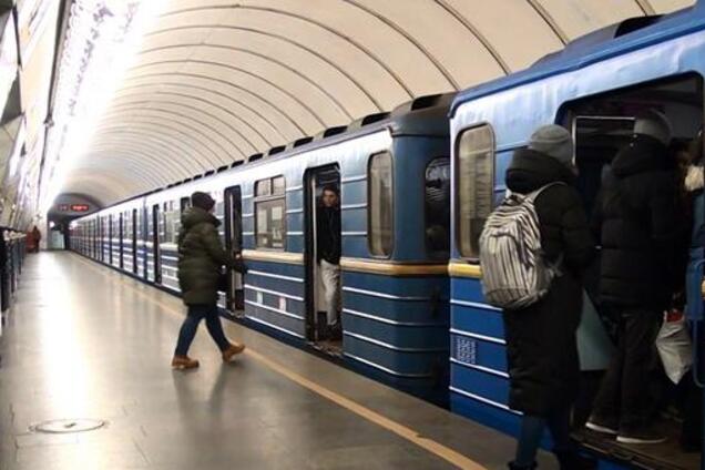 В метро Киева на глазах у матери чуть не похитили ребенка