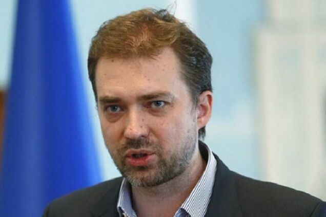 'Без нарезок и монтажа': Загороднюк подлил масла в скандал с закупкой бронетехники. Видео