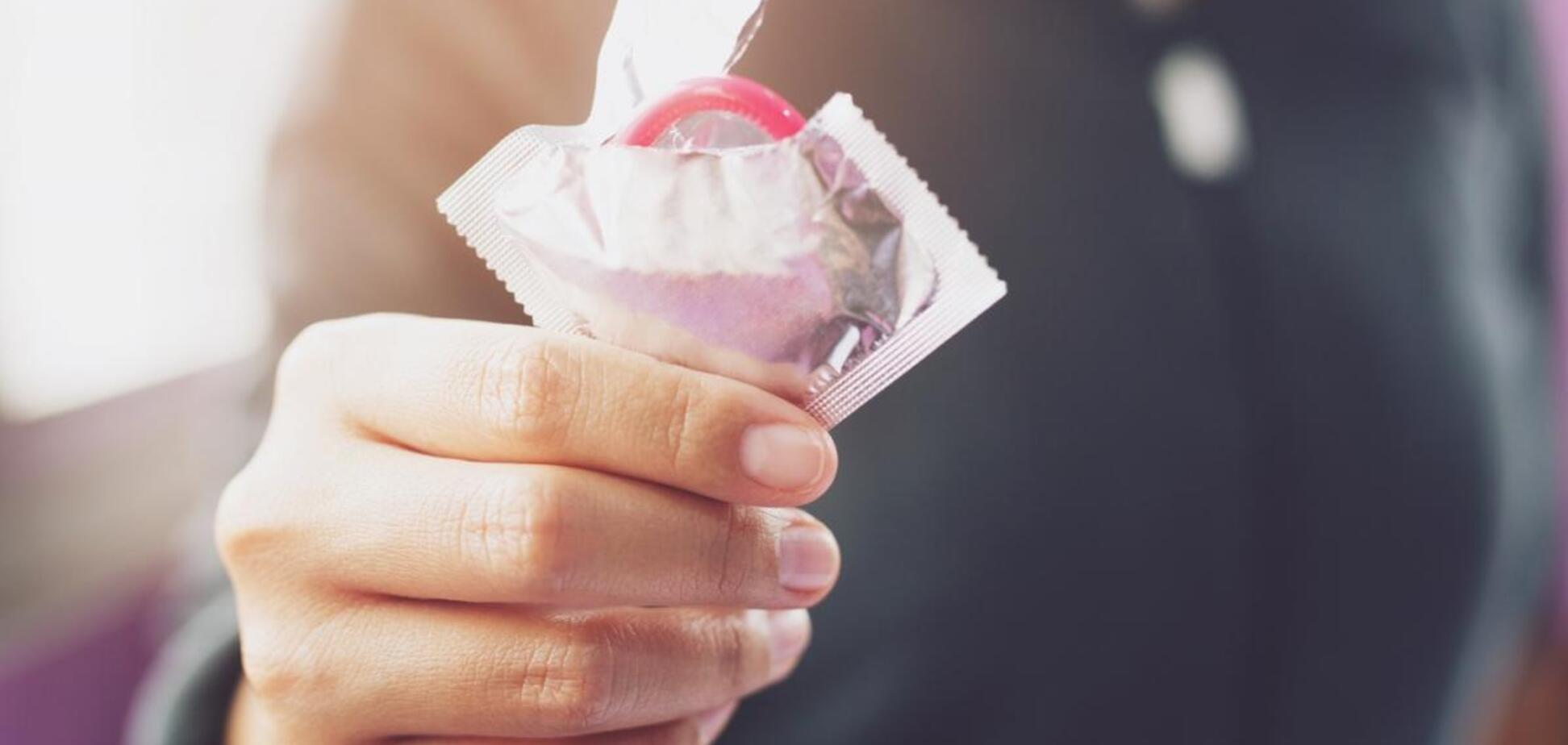 'Они одноразовые': Супрун развеяла мифы о презервативах и рассказала, как ими пользоваться