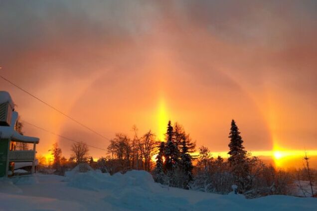 У Канаді в небі помітили рідкісне явище: фантастичне фото