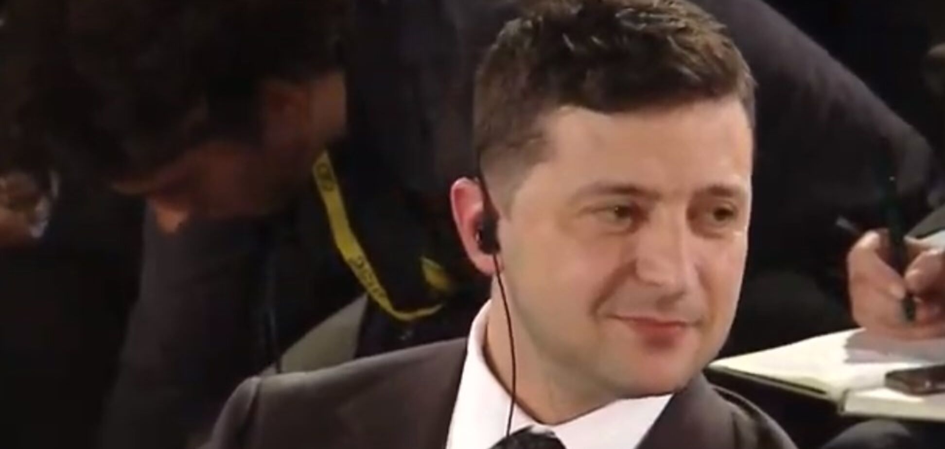 'У меня большие уши': Зеленский оконфузился в Мюнхене. Видео