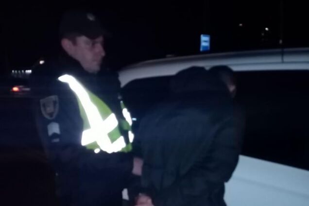 Под Киевом пьяный коп сбил пешеходов на "зебре": есть жертва