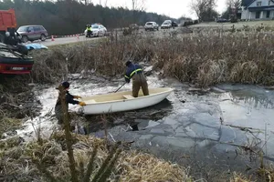 На Львовщине в водоеме нашли авто с четырьмя телами