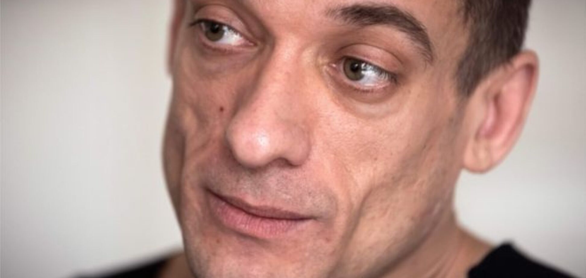 За порно з політиками: у Франції заарештували скандального російського художника