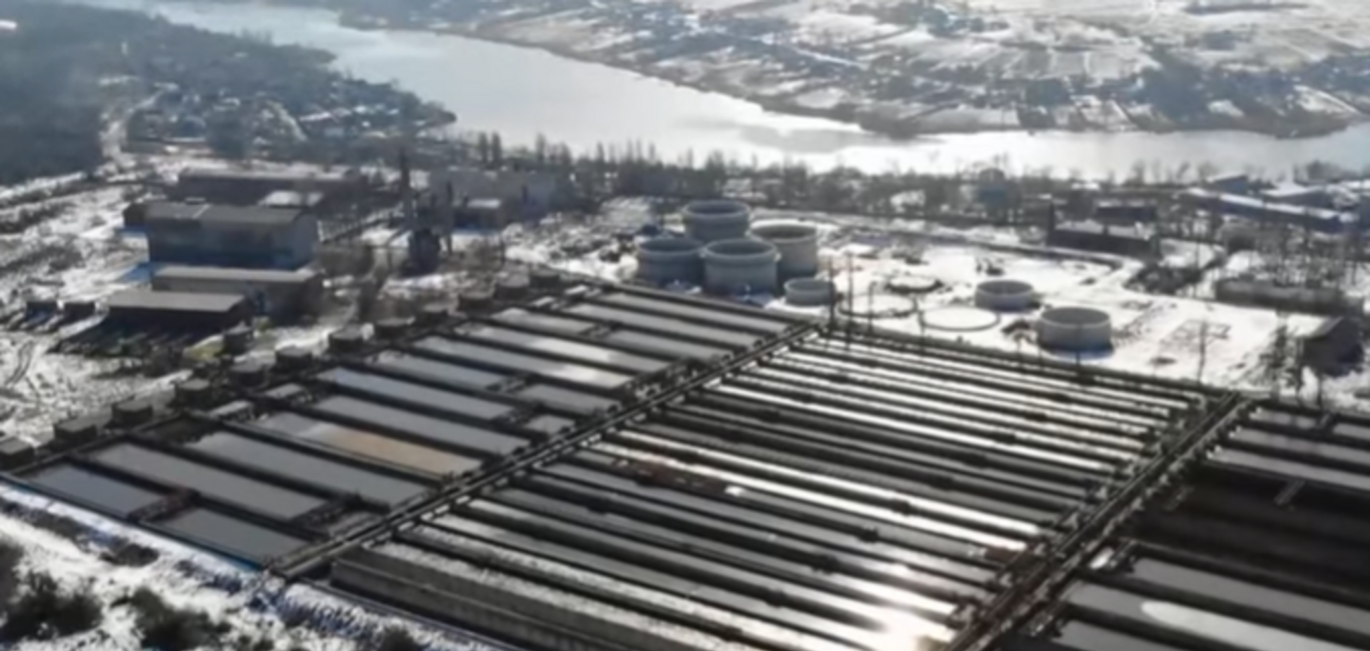 Под Днепром люди взбунтовались против токсичного производства. Видео