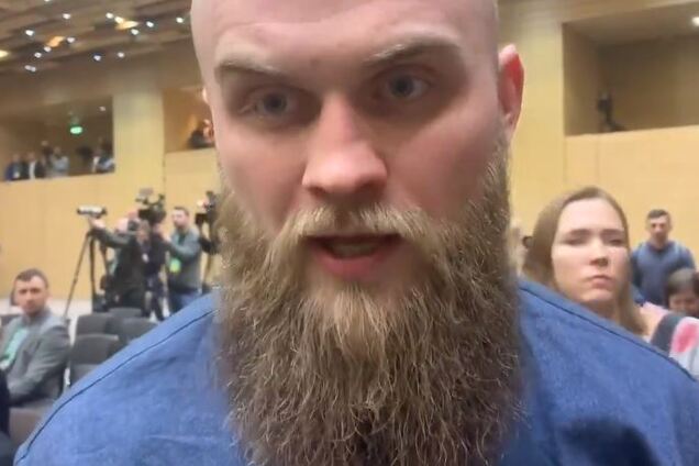 'Слуга народа' дерзко отшил журналистов и попал в скандал