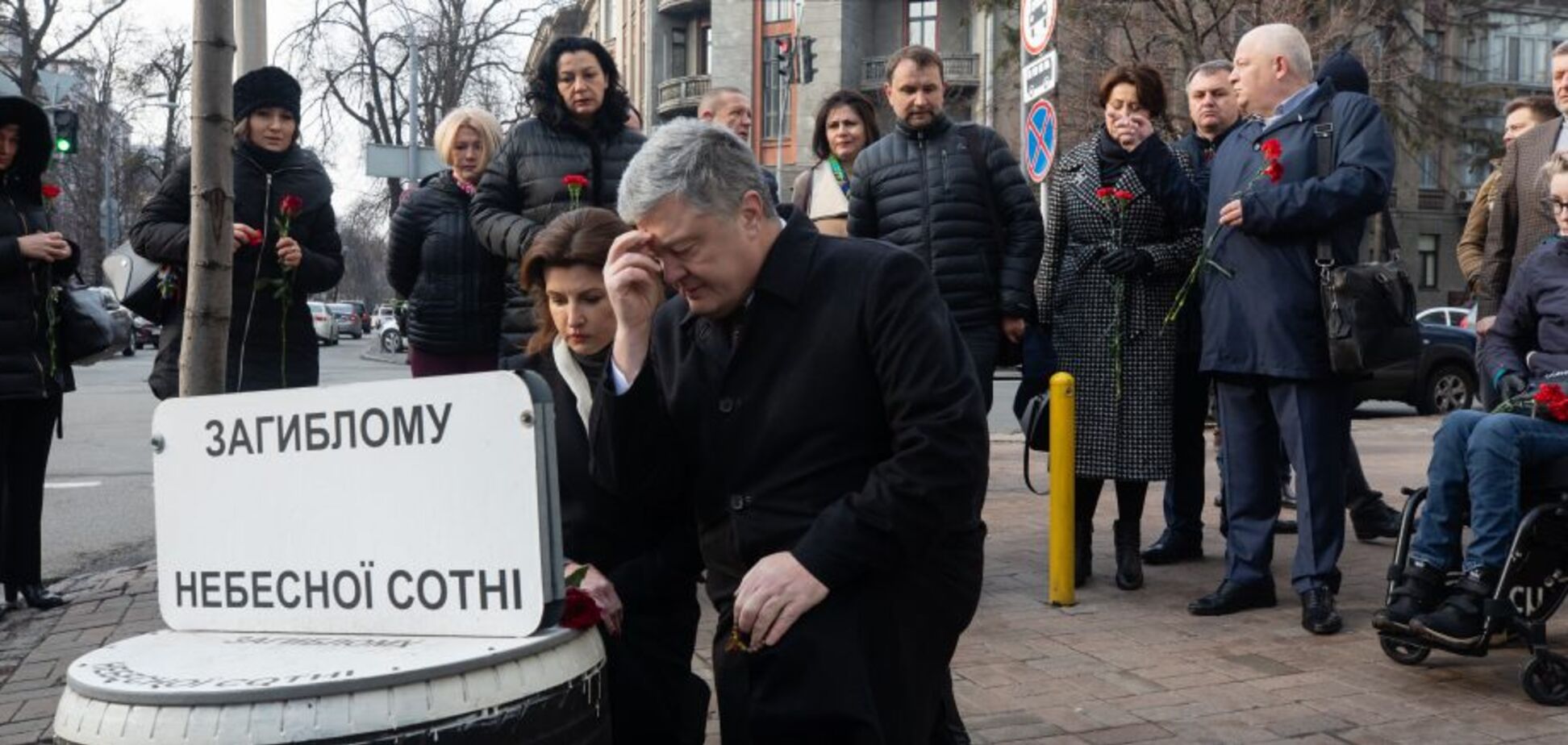 'Не дамо переписати історію': Порошенко нагадав про подвиг Небесної Сотні