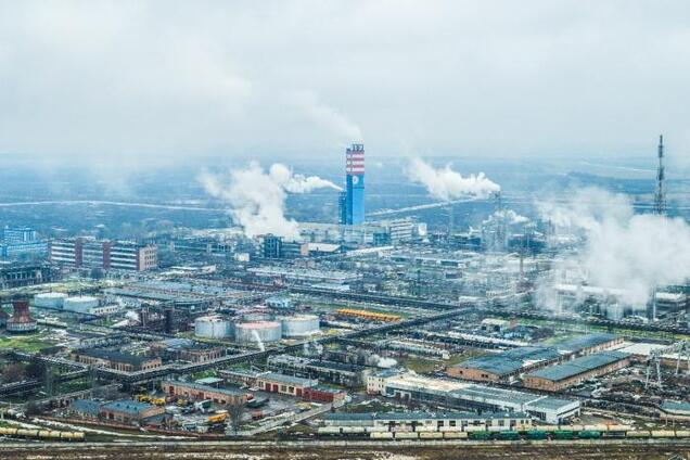 "Ніби літаки сідають!" У Черкасах підняли паніку через підозрілий гуркіт на хімзаводі "Азот"