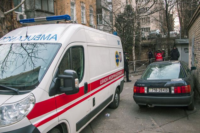 В Киеве в подвале нашли труп и мужчину без сознания