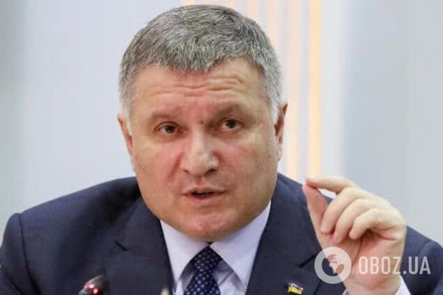 'Мені соромно!' Аваков засудив заклики не евакуювати українців з Китаю