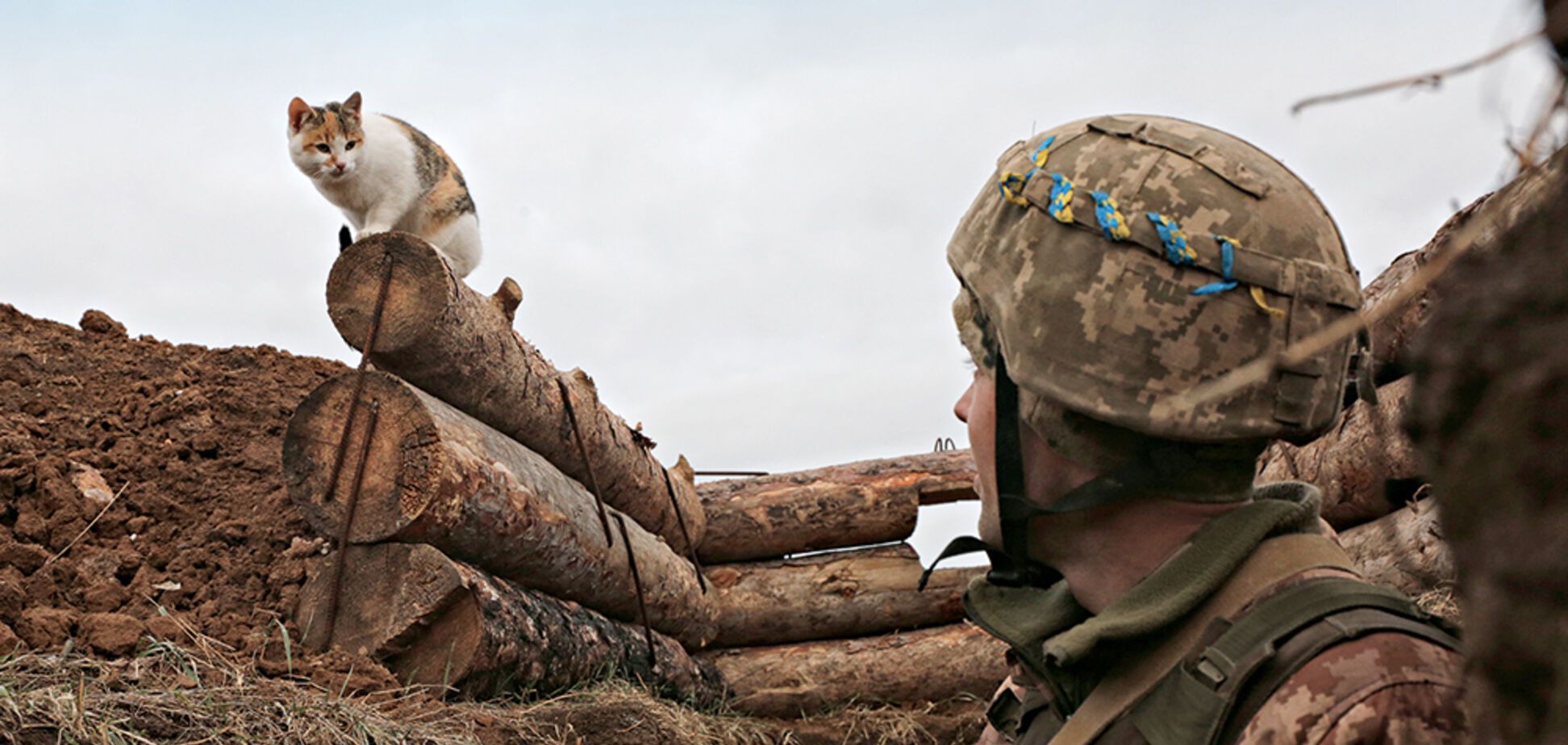 Сегодня российские войска атаковали украинских военных: идет бой