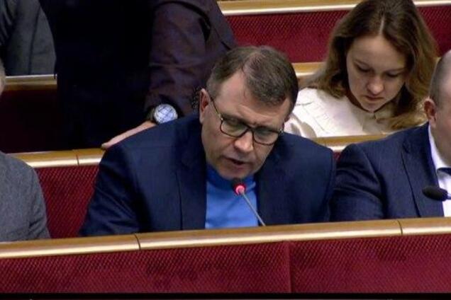 Гнатенко опозорился в Раде, перепутав количество населения Земли