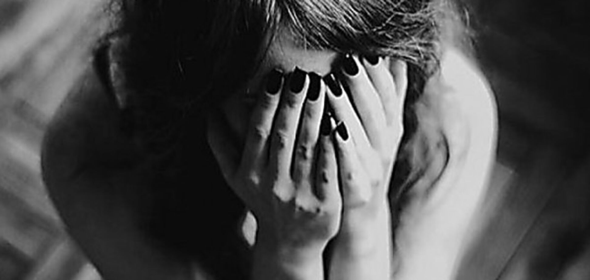 17-летняя девушка обвинила полицейского в изнасиловании