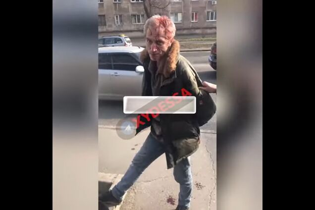 В Одессе неадекват посреди улицы расстрелял семью прохожих