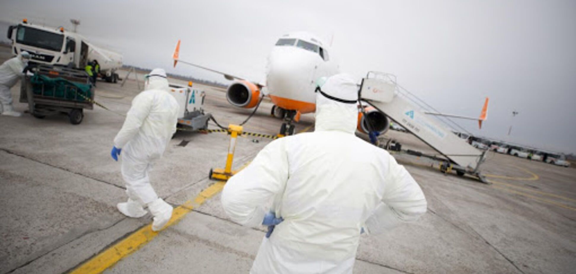 Евакуація українців із Китаю: у Порошенка зажадали відставки Скалецької