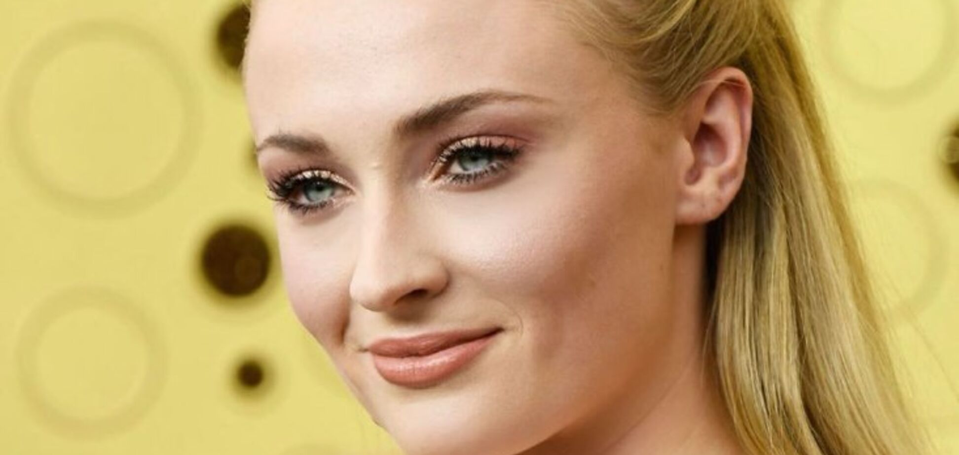 Софи Тернер – 24: самые откровенные фото рыжеволосой звезды 'Игры престолов'