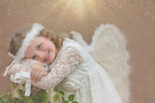 День ангела Валентини: гарні вірші, листівки та відео з іменинами