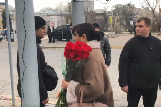 Охорона Зеленського не пускала рідних Небесної Сотні до меморіалу: з'явилося відео