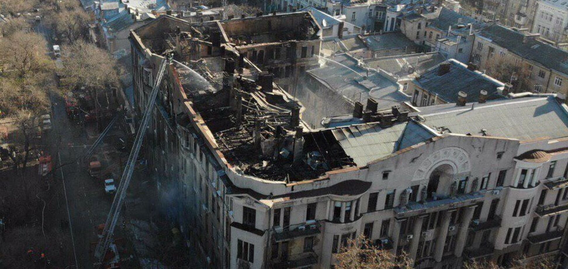 В Одесі відзвітували про виплати жертвам смертельної пожежі в коледжі