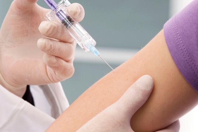 Вакцинация взрослых жителей Днепра: список прививок и их стоимость