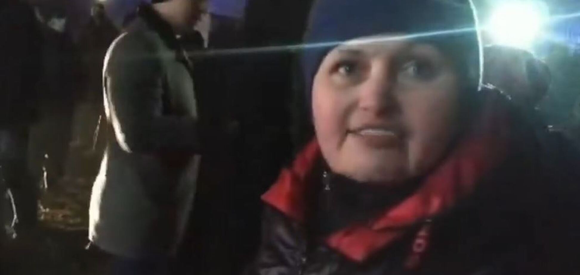 'Сожжем вместе с ними!' Украинцы поразили дикими нападками на эвакуированных из Уханя. Видео