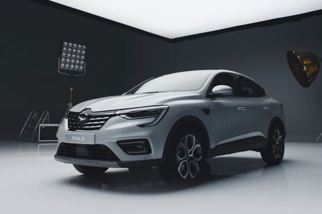 Дешёвый кроссовер Renault превратился в Samsung